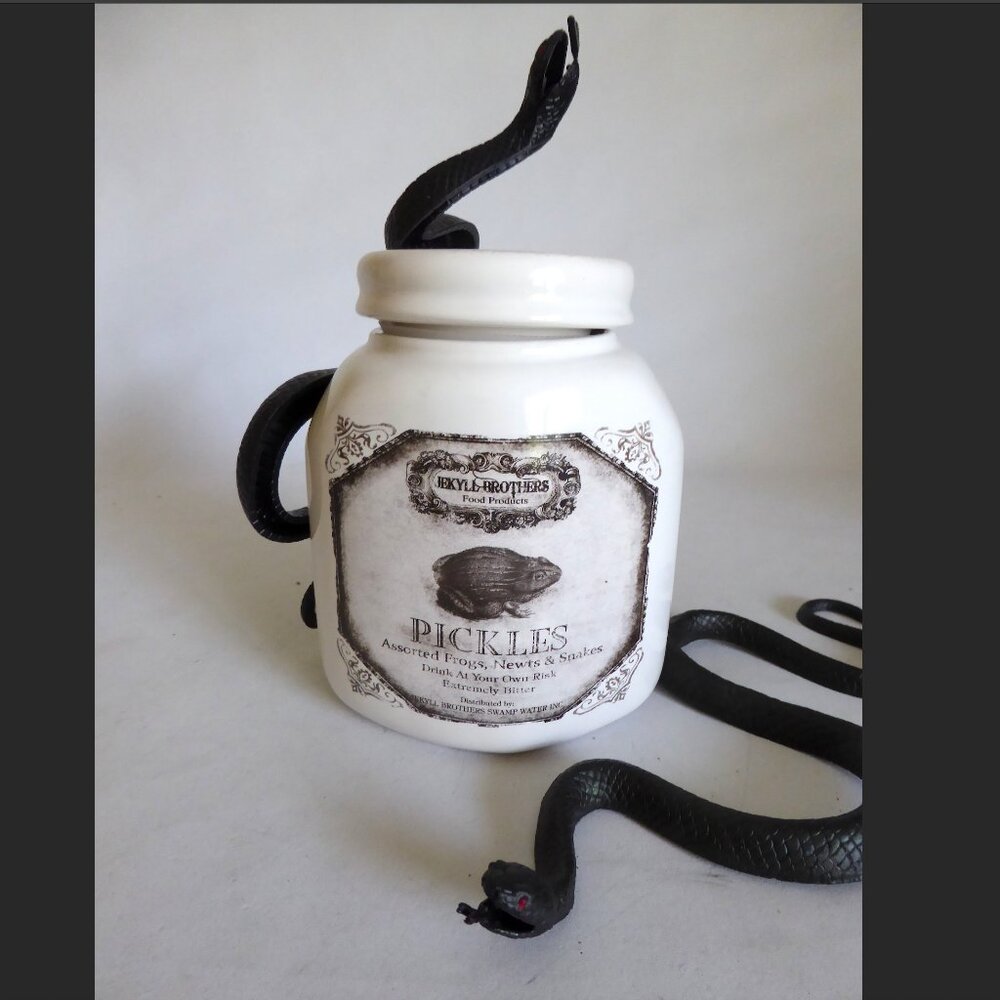 NEW 6” HALLOWEEN WHITE CERAMIC LIDDED APOTHECARY JAR PICKLED TOADS SNAKES